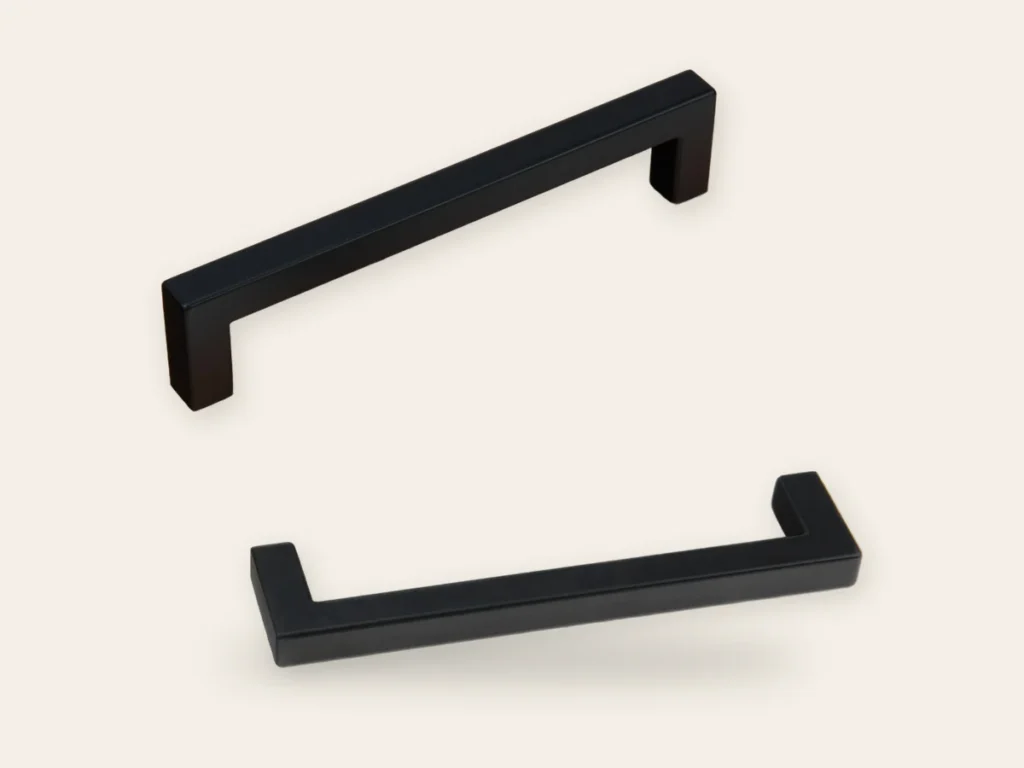 Poignée barre noire carrée, entraxe 160 mm